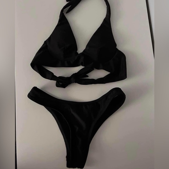 Hoaka swimwear bikini - Picture 1 of 1